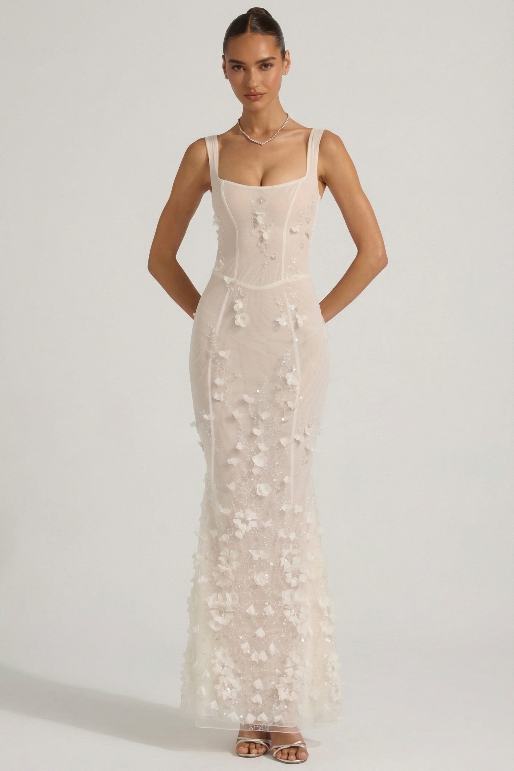 Embellished Appliqu?? Soft-Scoop Corset Gown in White