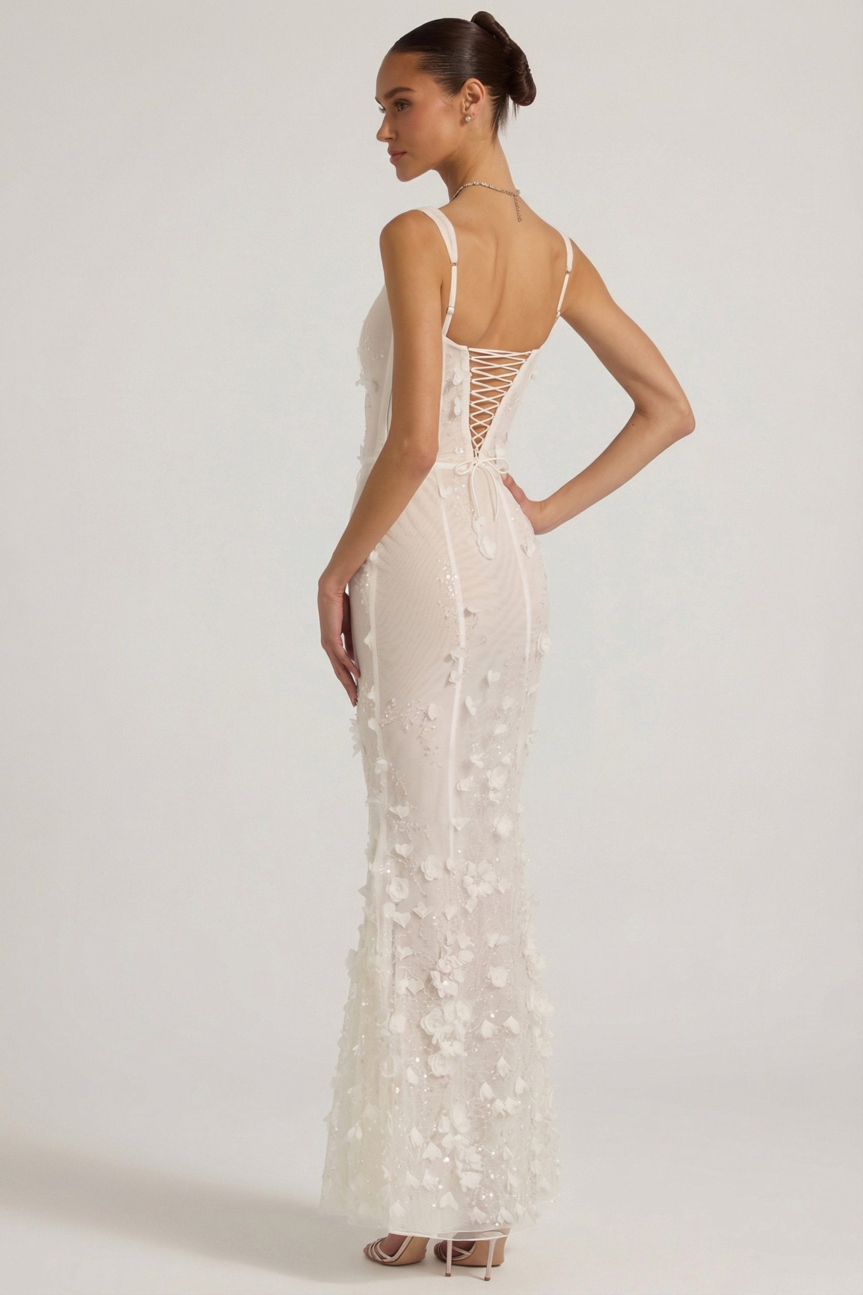 Embellished Appliqu?? Soft-Scoop Corset Gown in White - Image 5