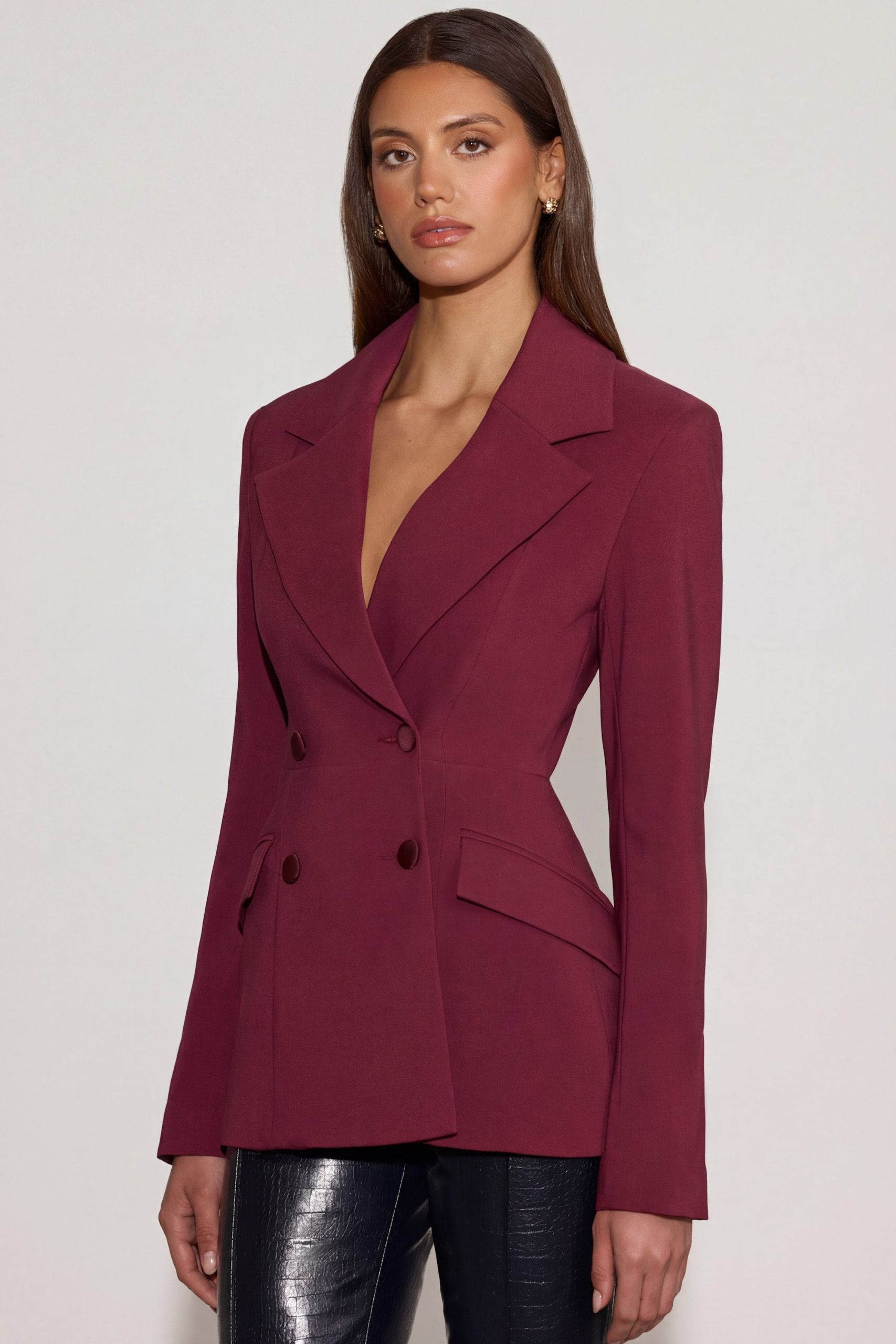 Structured Double-Breasted Blazer in Burgundy - Image 4