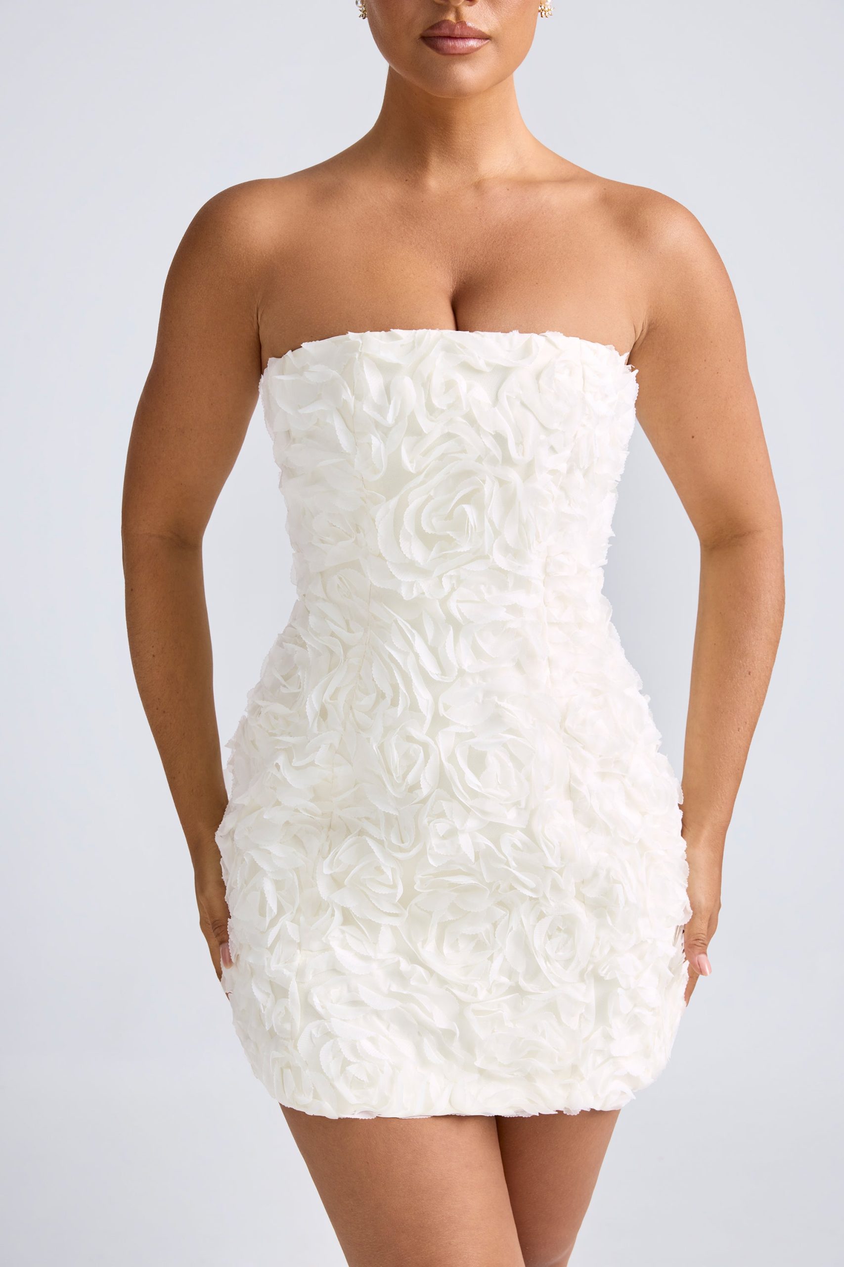Floral-Appliqu?? Bandeau A-Line Mini Dress in White - Image 4