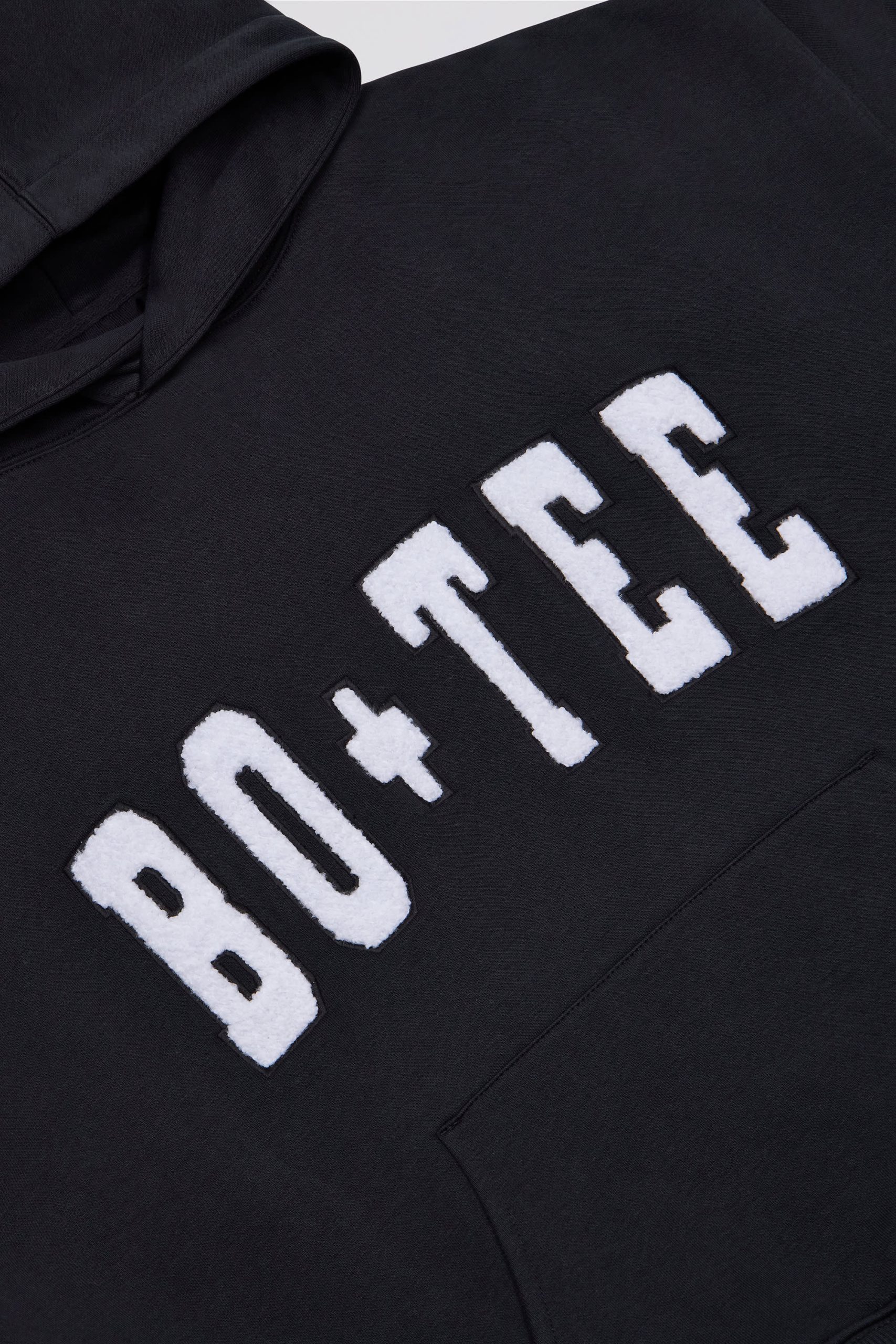 Oversized Hoodie in Black - Image 5
