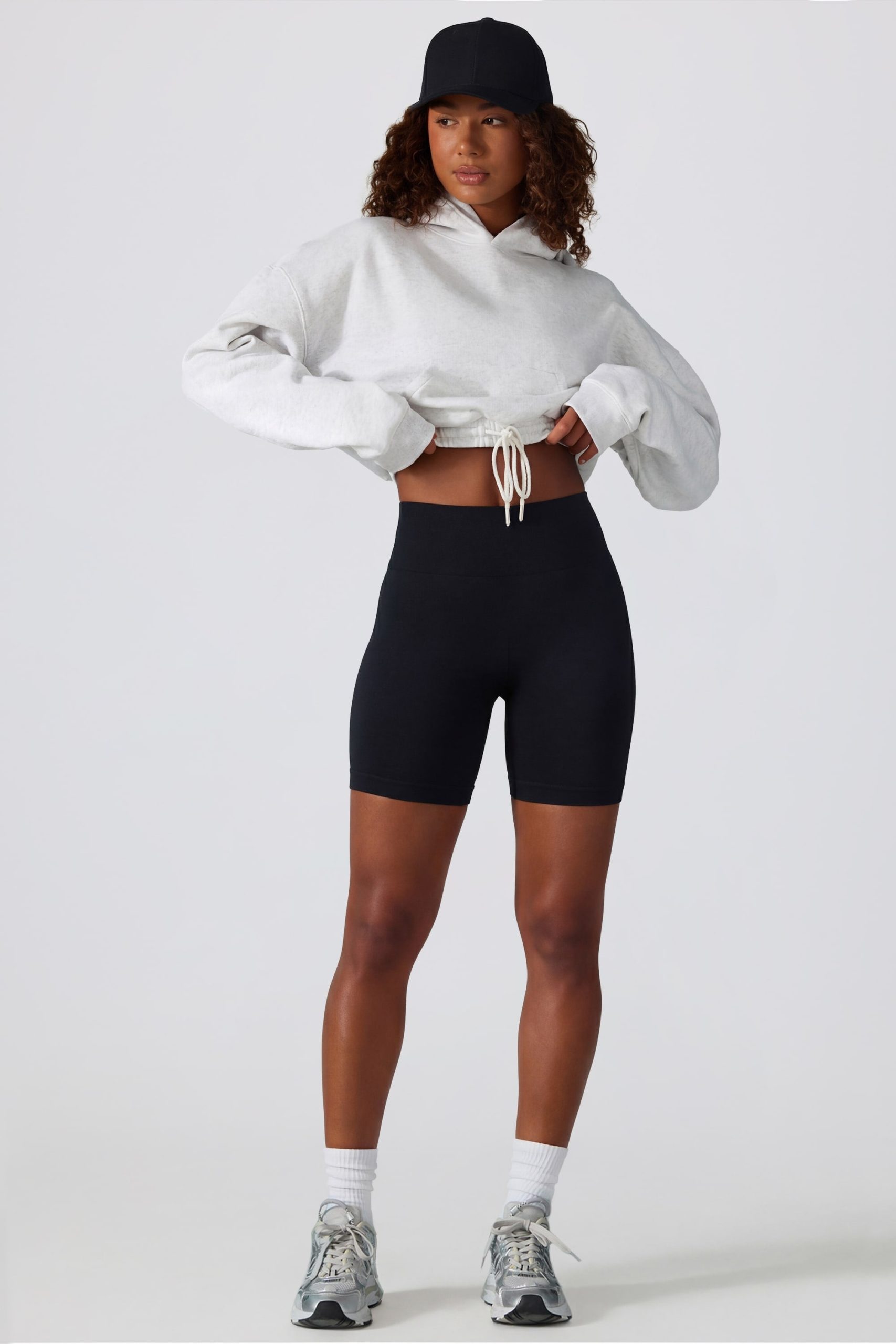 Super Sculpt Seamless Biker Shorts in Black - Image 6