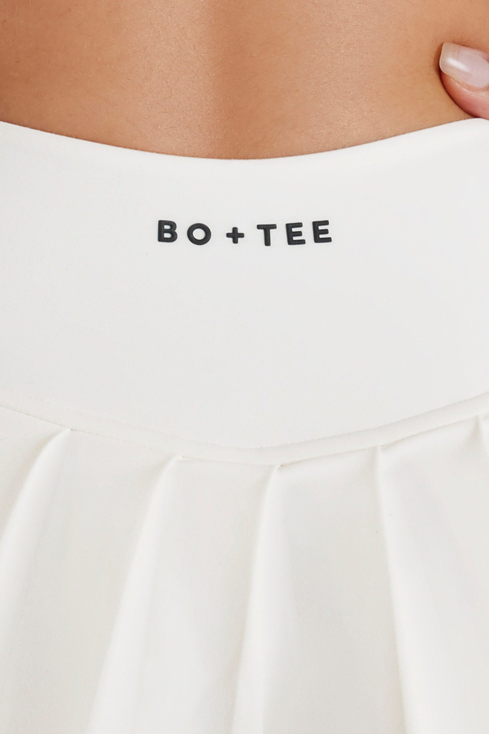 Soft Active Low-Rise Pleated Tennis Skort in Ivory - Image 5