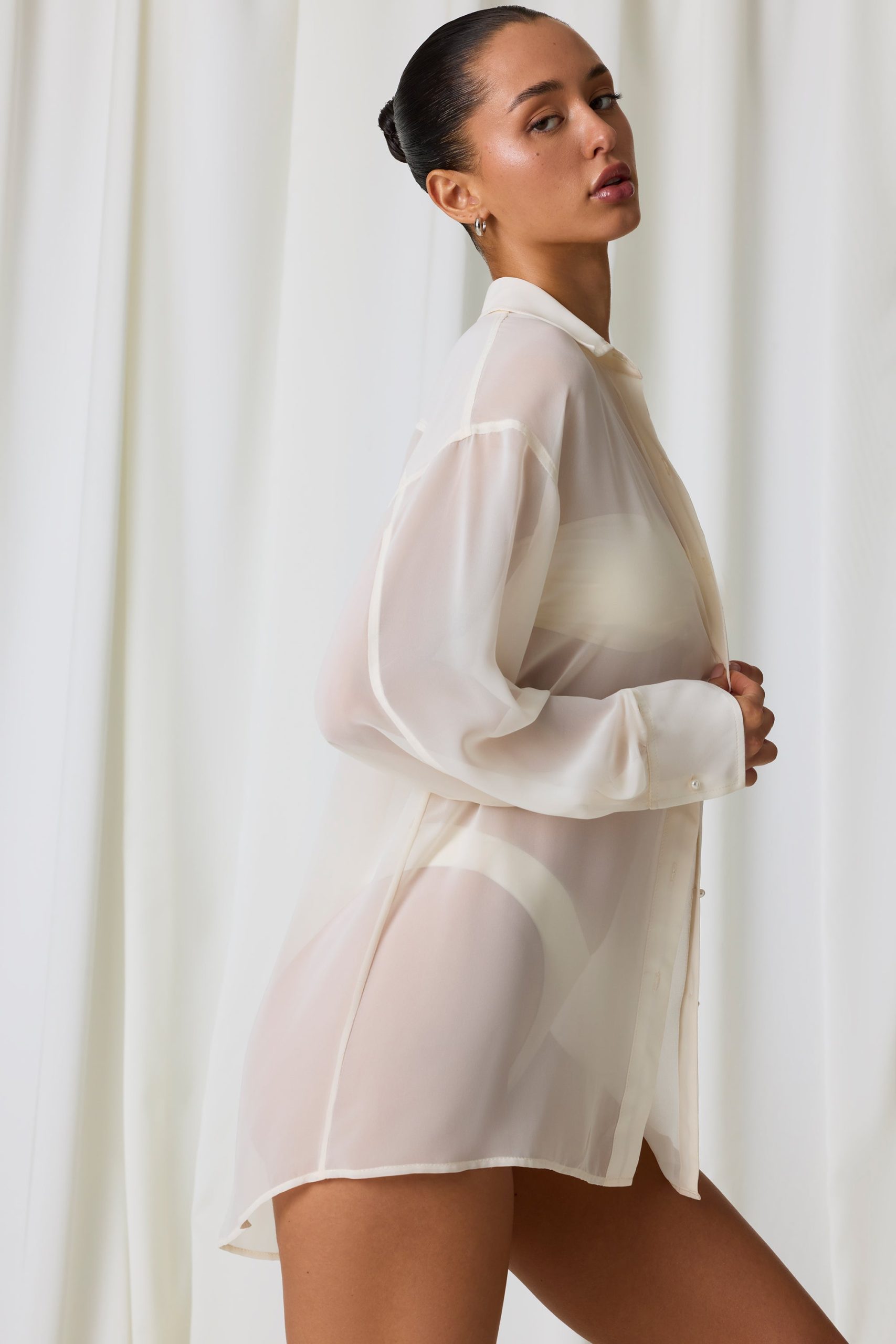 Pearl-Detail Oversized Shirt in Pearl White - Image 3
