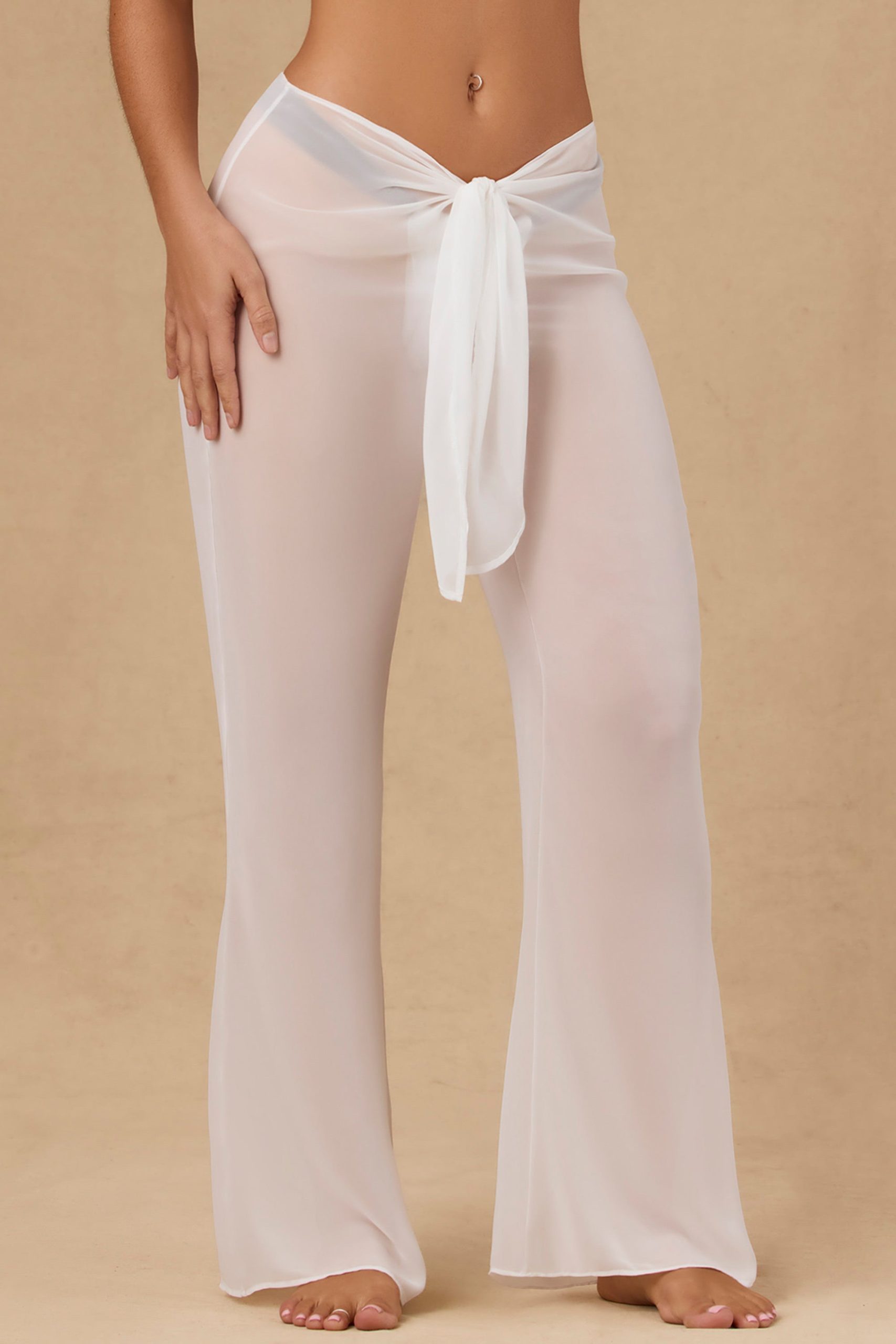 Tie-Front Wide-Leg Trousers in White - Image 5