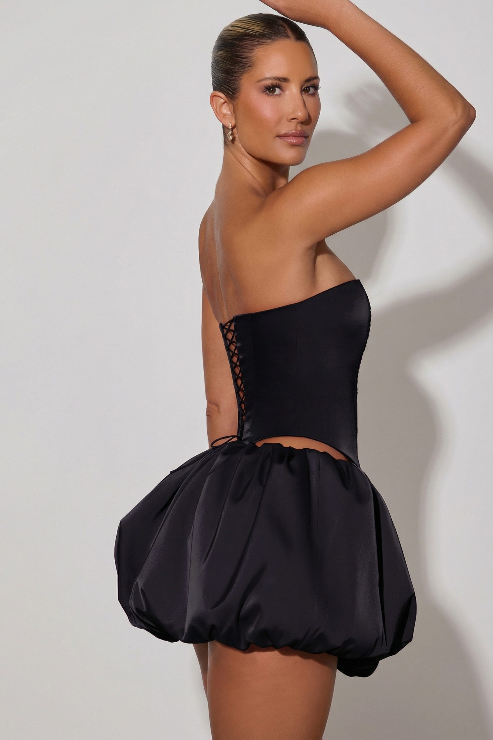 Embellished Heart Cut-Out Strapless Corset Top in Black - Image 3