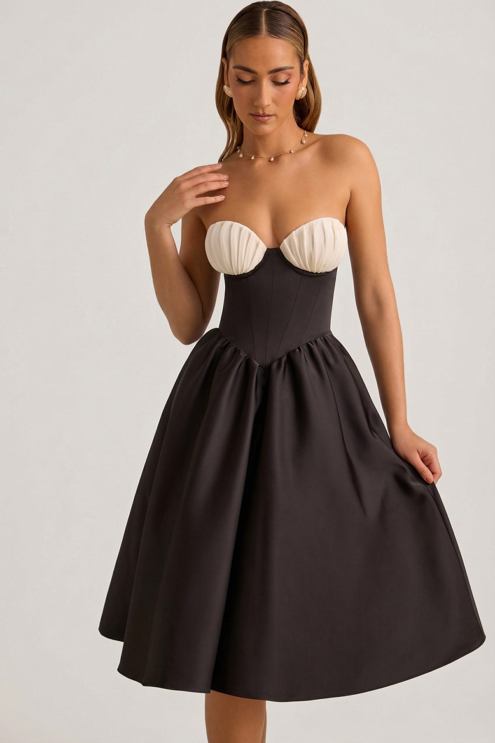 Strapless Corset Midi Dress in Black - Image 10