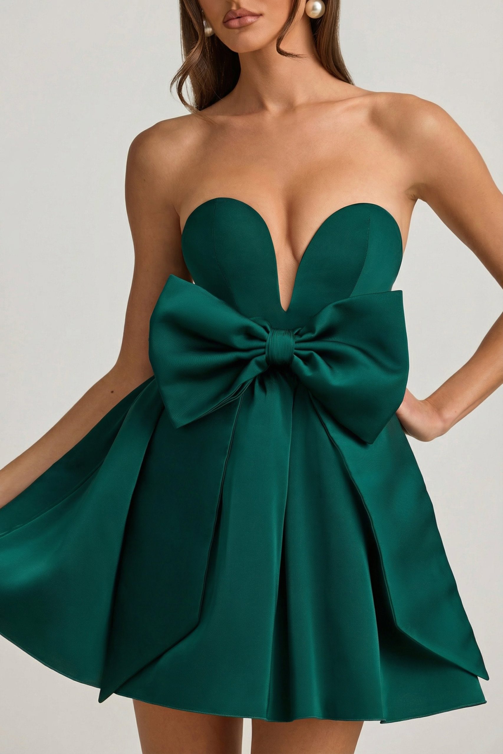Bow-Detail Corset Mini Dress in Emerald Green - Image 4