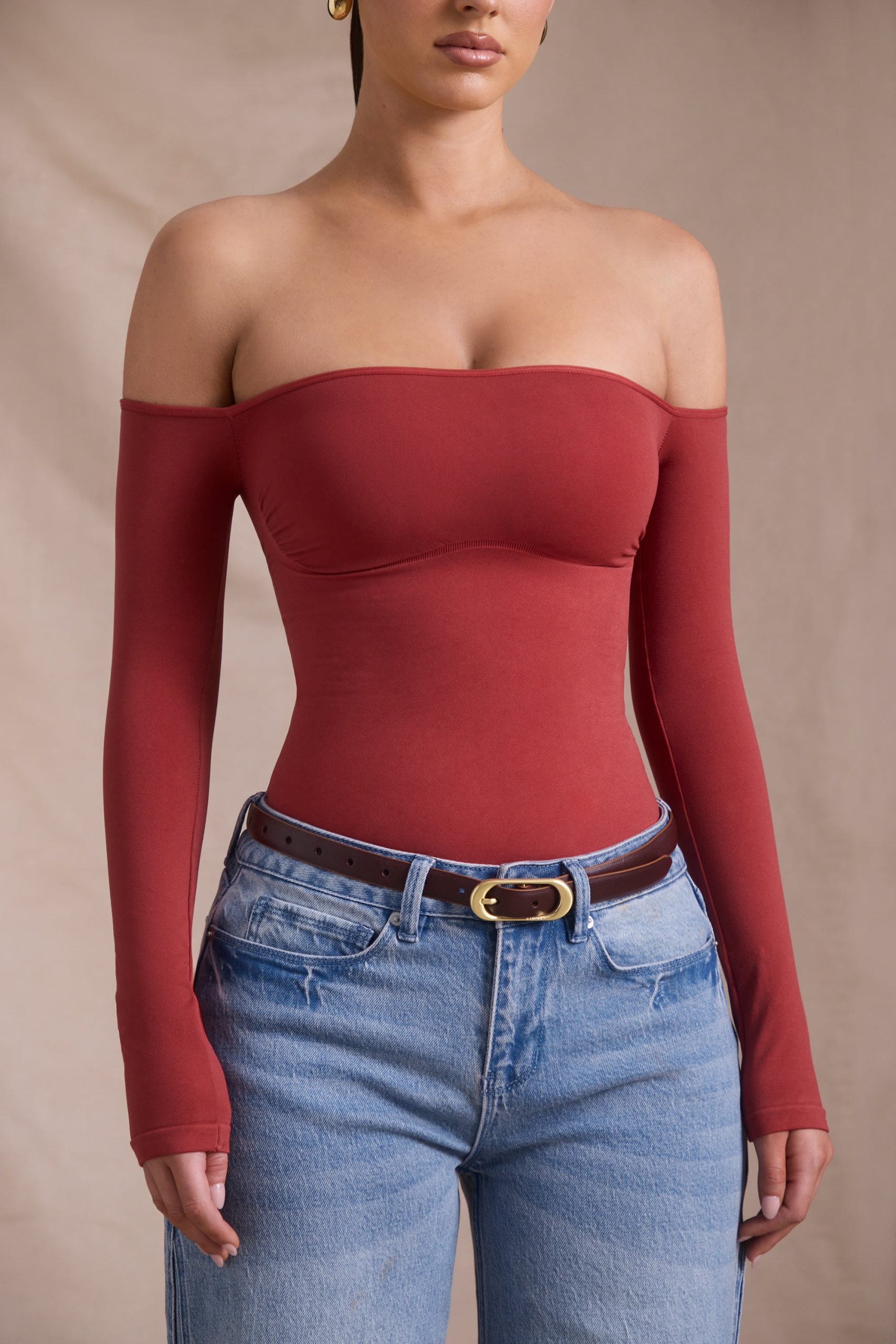 Seamless Off-Shoulder Long-Sleeve Bodysuit in Brick Red - Image 5