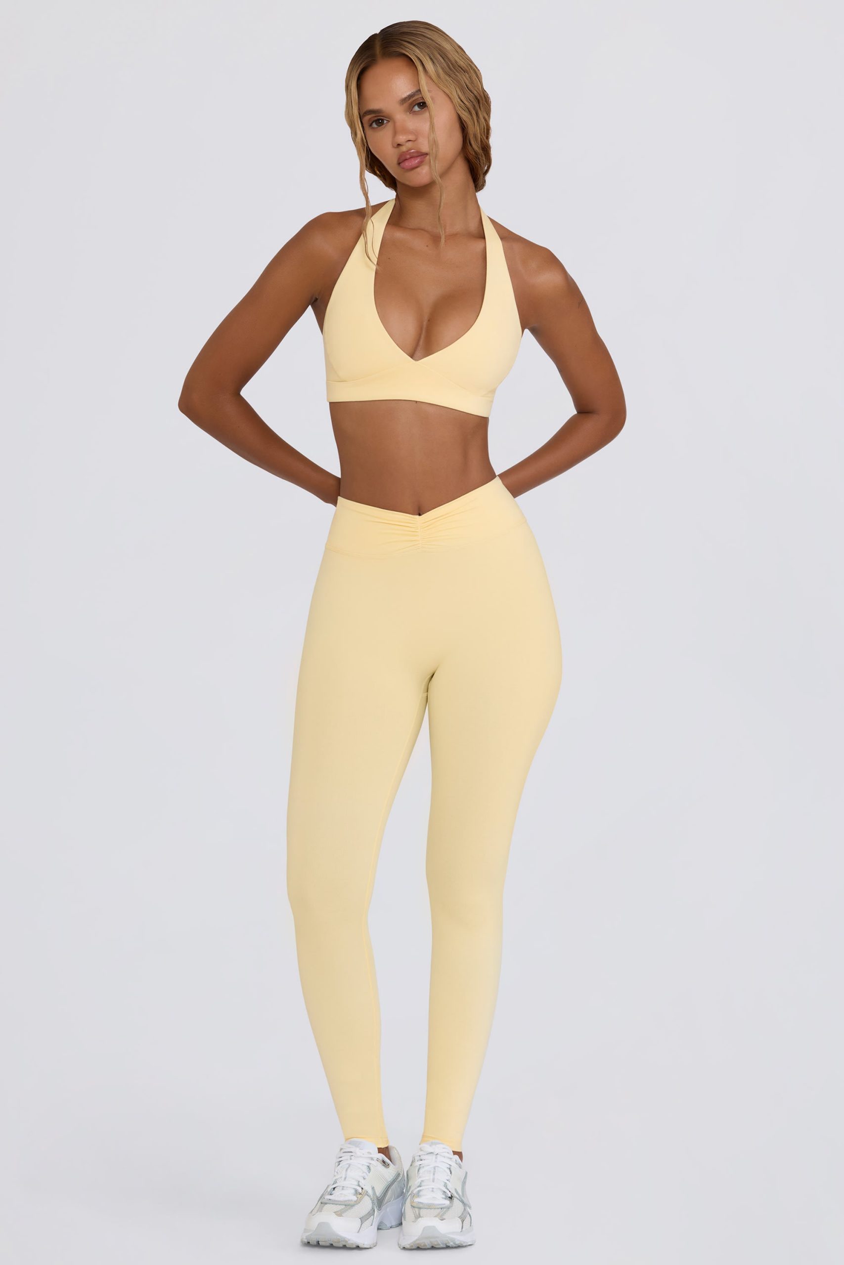 Brushed Jersey Ruched Mid-Rise Leggings in Lemon Marl - Image 2