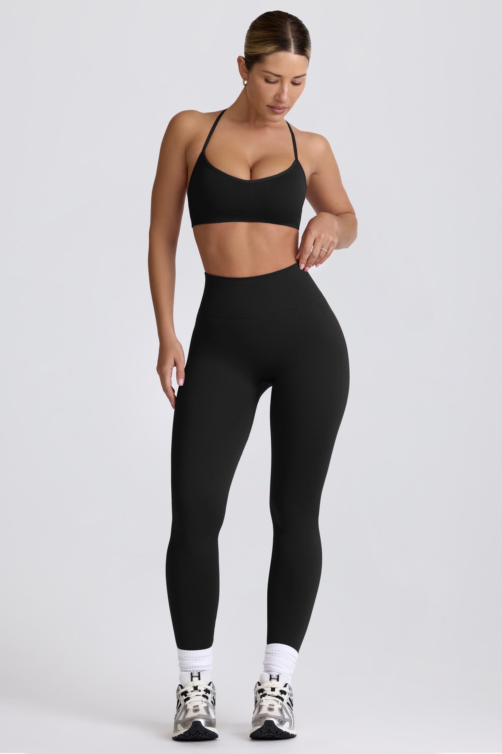 Super Sculpt Seamless Leggings in Black - Image 8