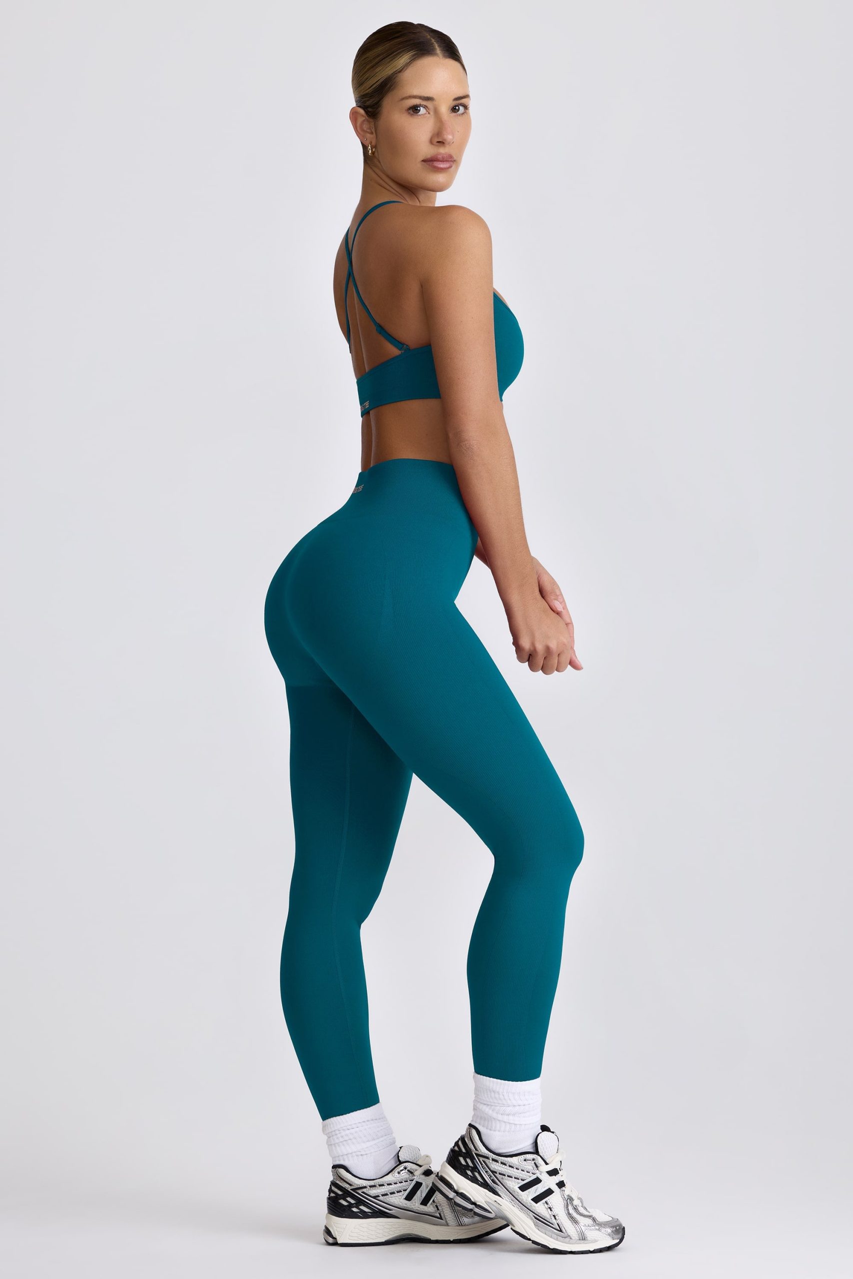 Super Sculpt Seamless Leggings in Teal - Image 4