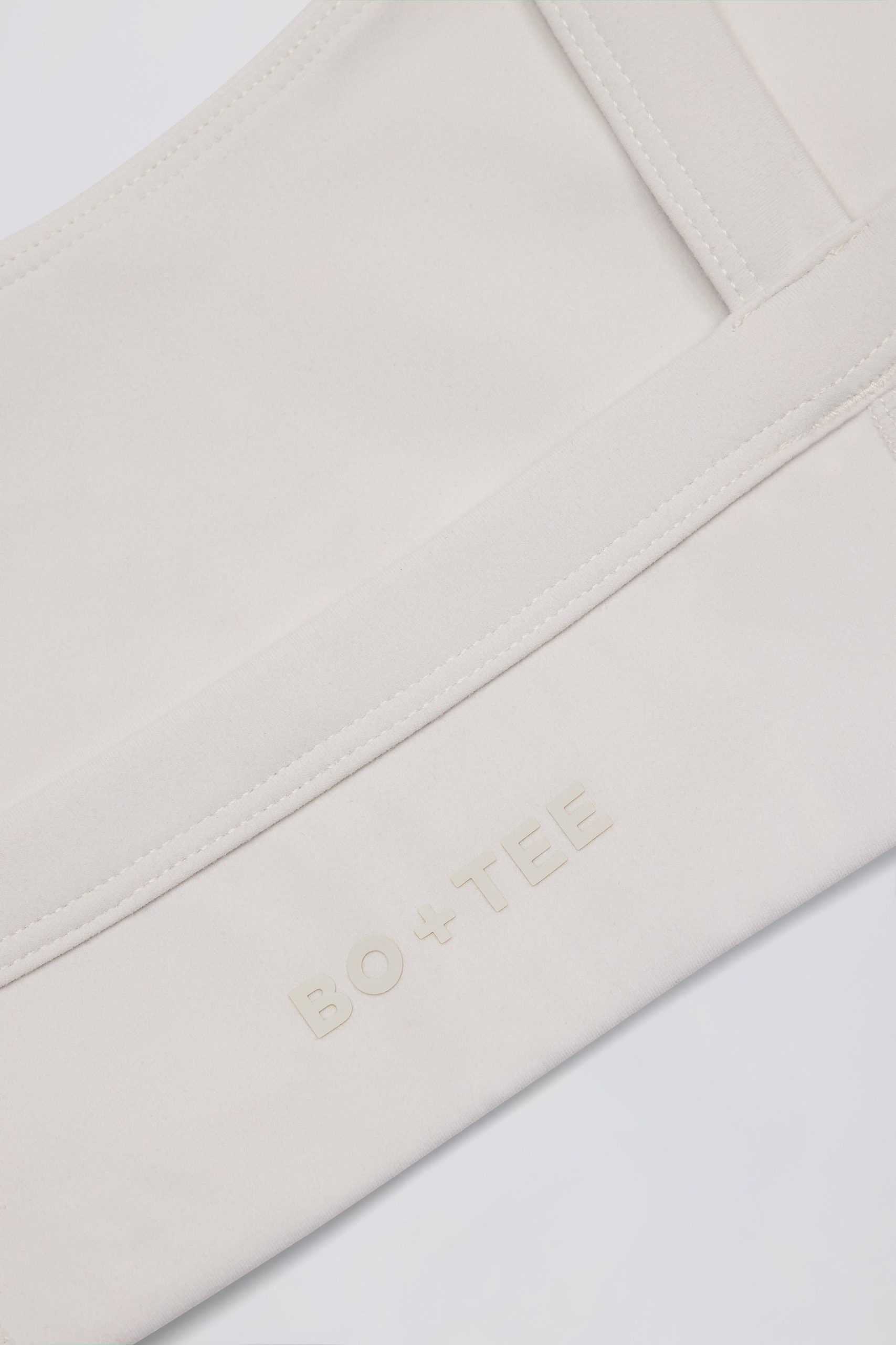 Soft Active Seam-Detail Sports Bra in Cream - Image 6