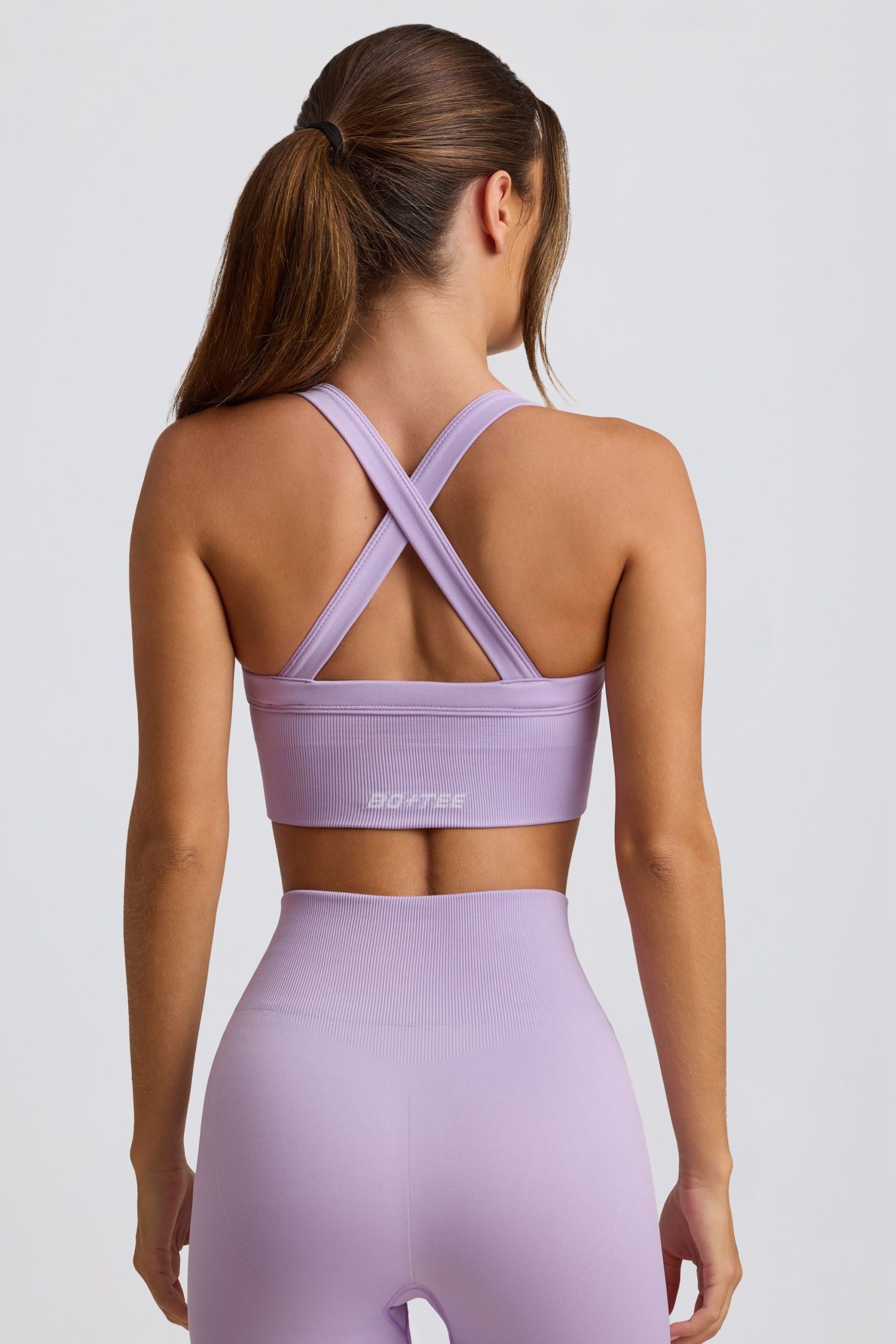 Super Sculpt Seamless Cross-Back Sports Bra in Soft Lilac - Image 6
