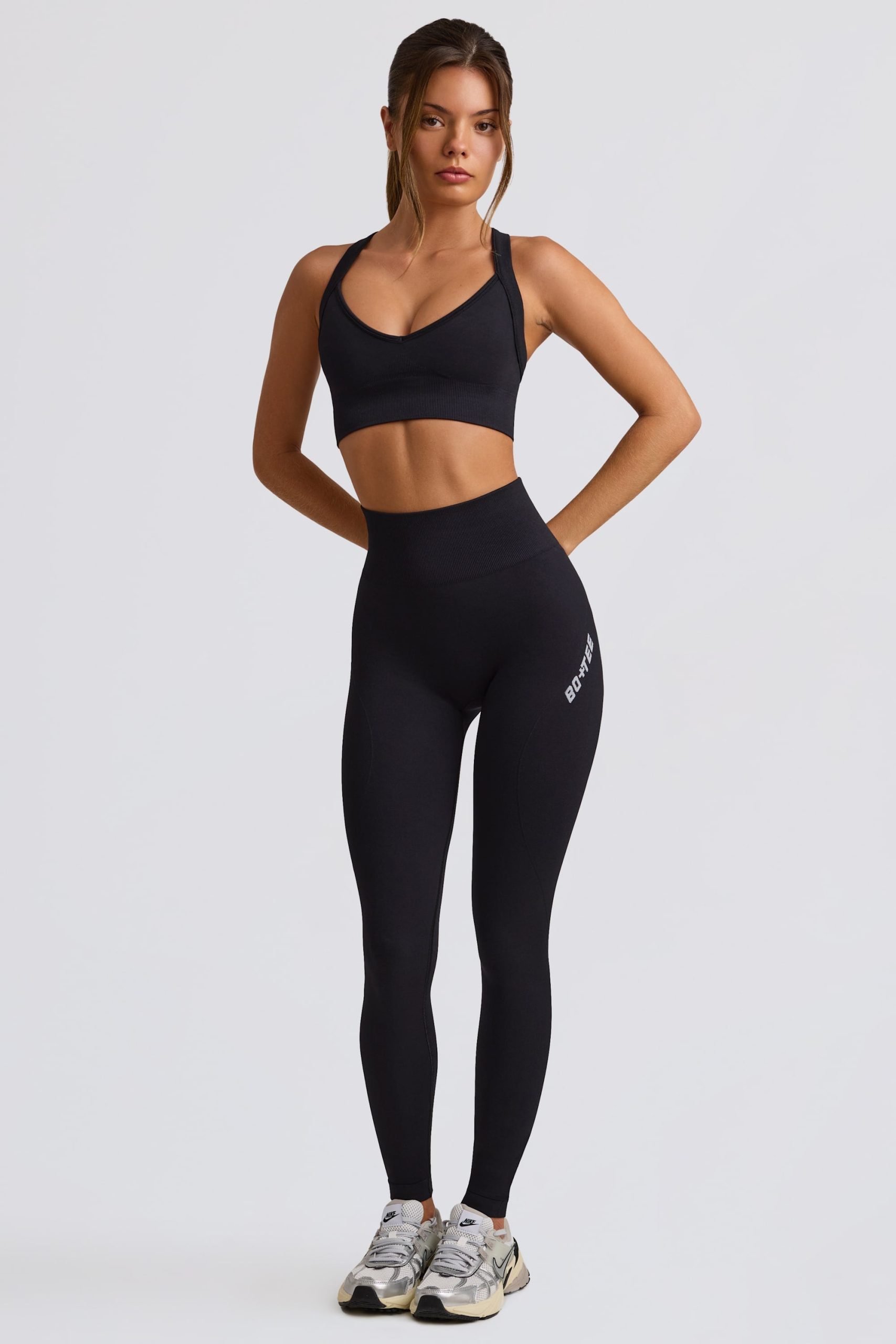 Super Sculpt Seamless High-Waist Leggings in Black - Image 4