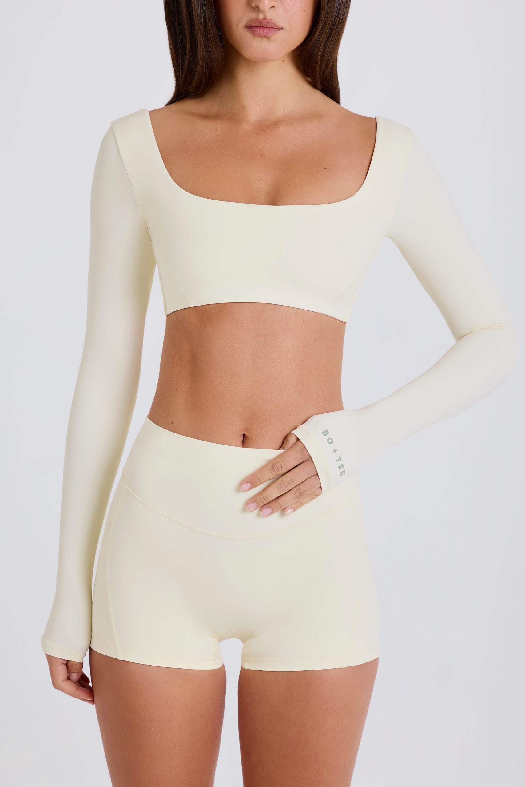 Long-Sleeve Crop Top in Cream - Image 5